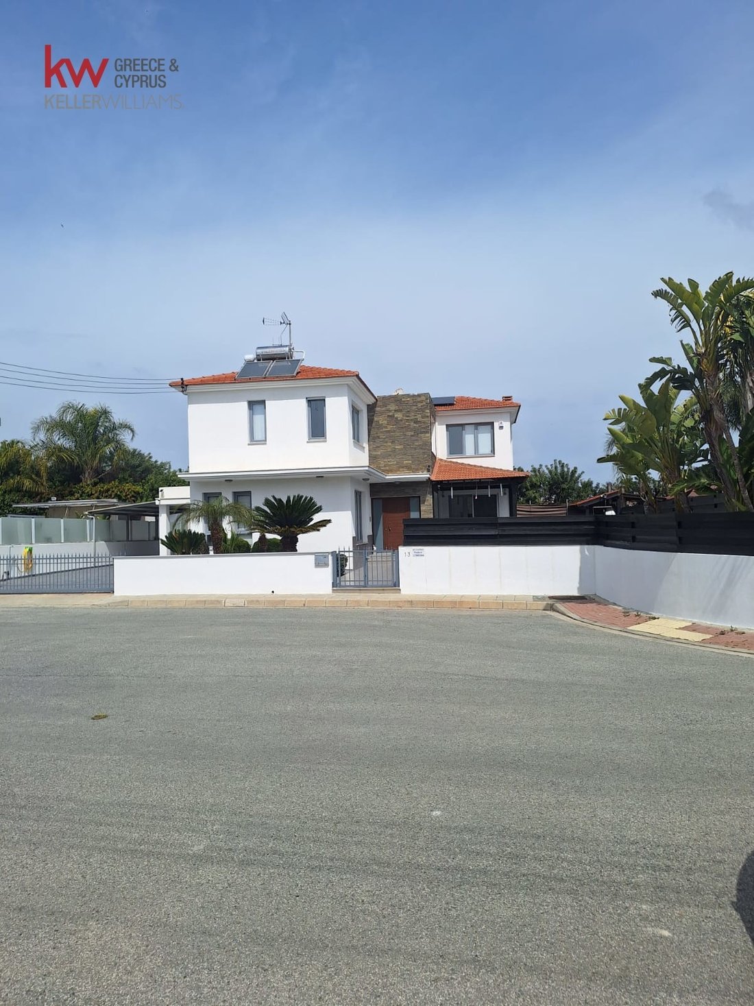 House in Latsia, Nicosia, Cyprus 2 - 17435563