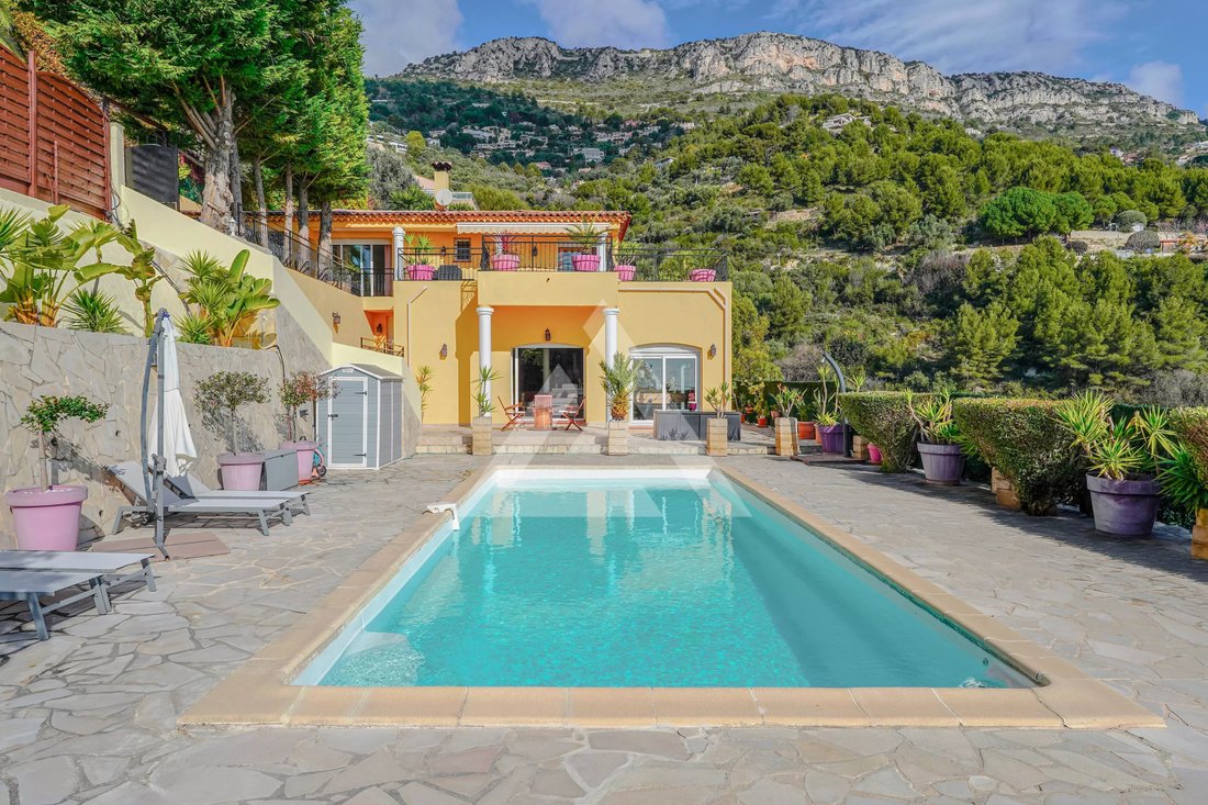 Villa in Èze, Provence-Alpes-Côte d'Azur, France 1 - 17332425