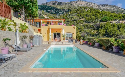 Villa in Èze, Provence-Alpes-Côte d'Azur, France 1