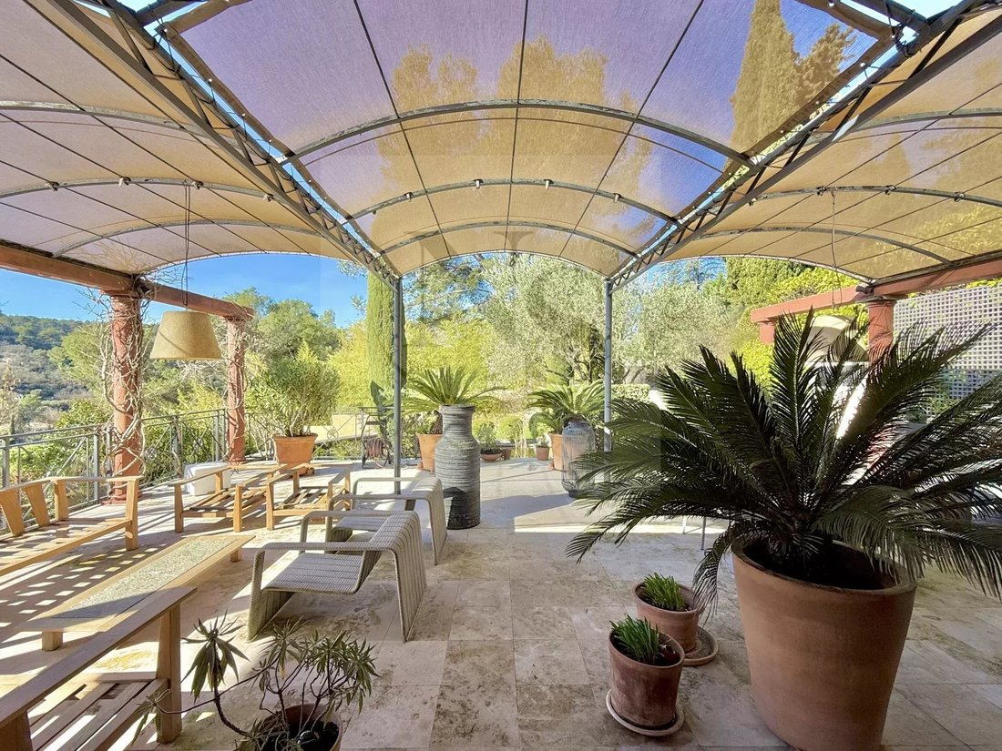 Villa in Saint-Marc-Jaumegarde, Provence-Alpes-Côte d'Azur, France 3 - 17436164