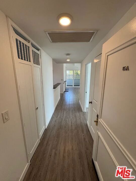 Los Angeles, California, United States 5 - 17375720