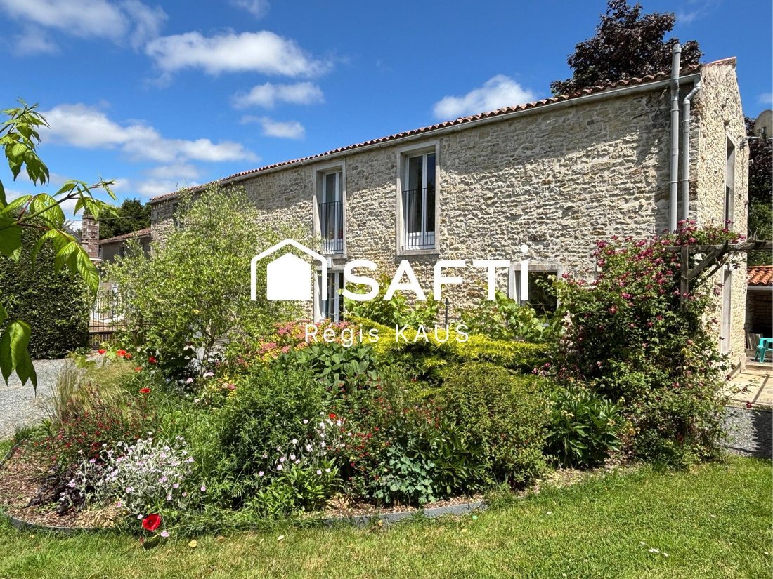House in Saint-Valérien, Pays de la Loire, France 4 - 17437207