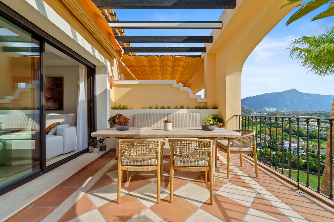 Apartment in Benahavis, Andalusia, Spain 1 - 16829671