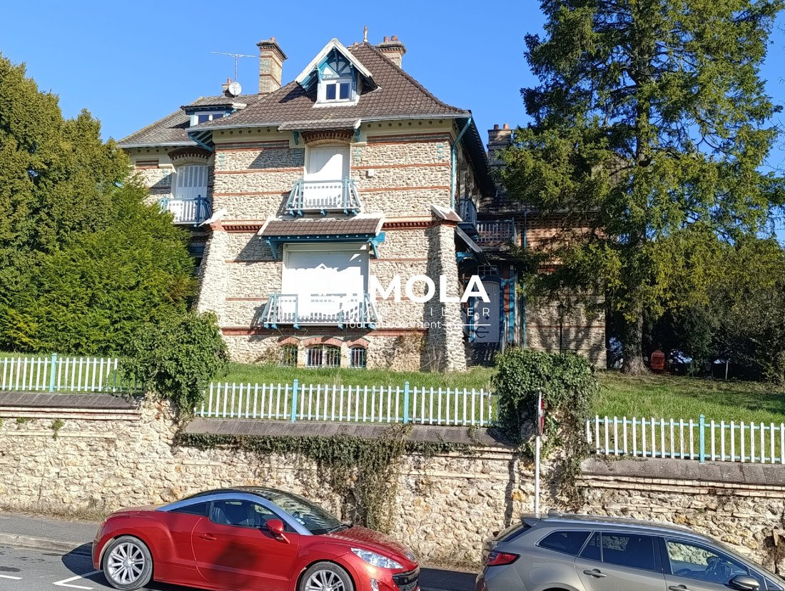 House in Lagny-sur-Marne, Ile-de-France, France 1 - 17439873