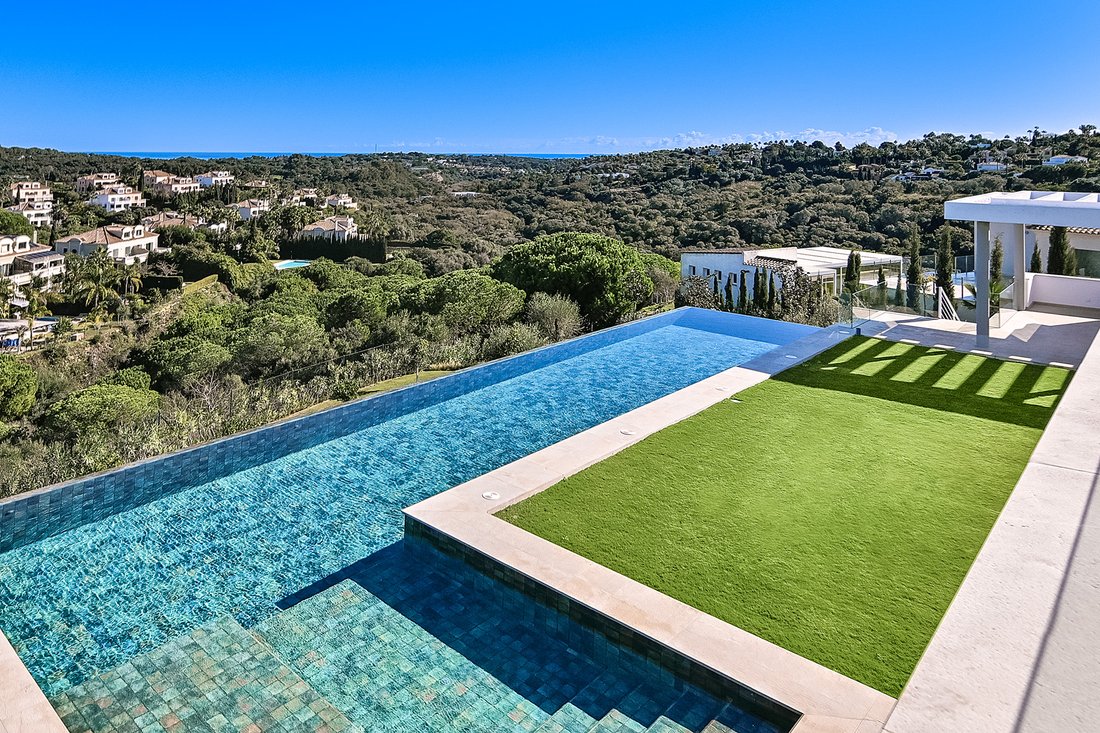 House in Sotogrande, San Roque, Andalusia 2 - 16844239