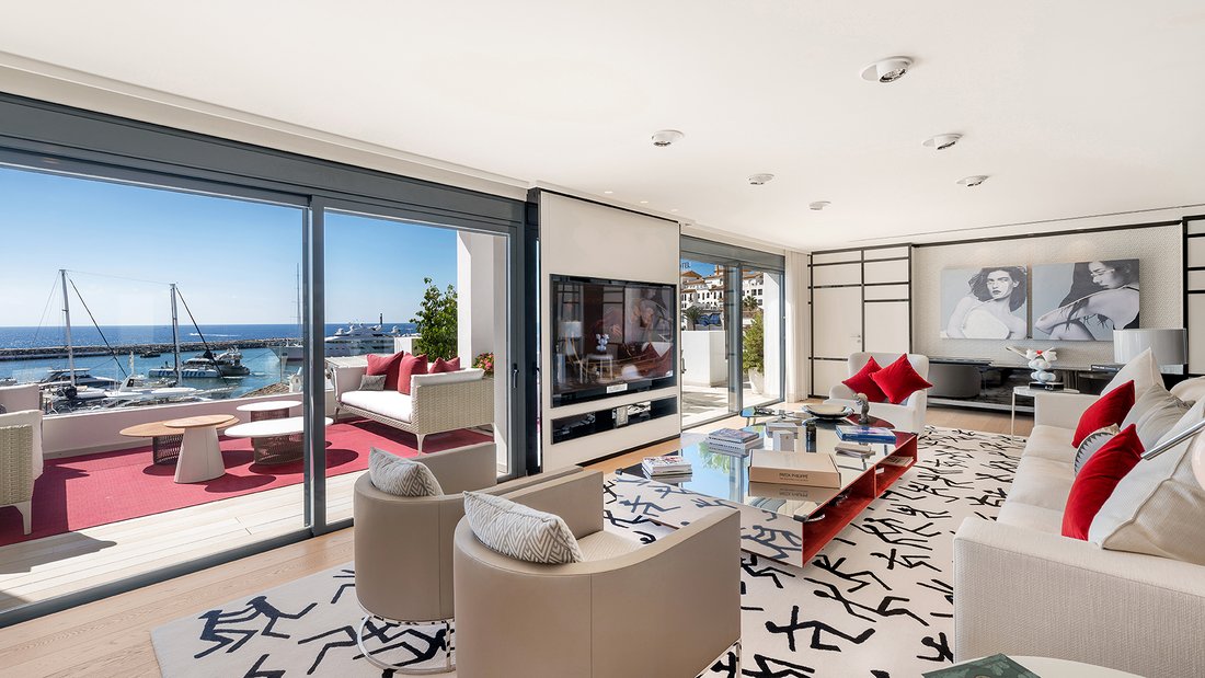 Apartment in Puerto Banus, Marbella, Spain 4 - 15930653
