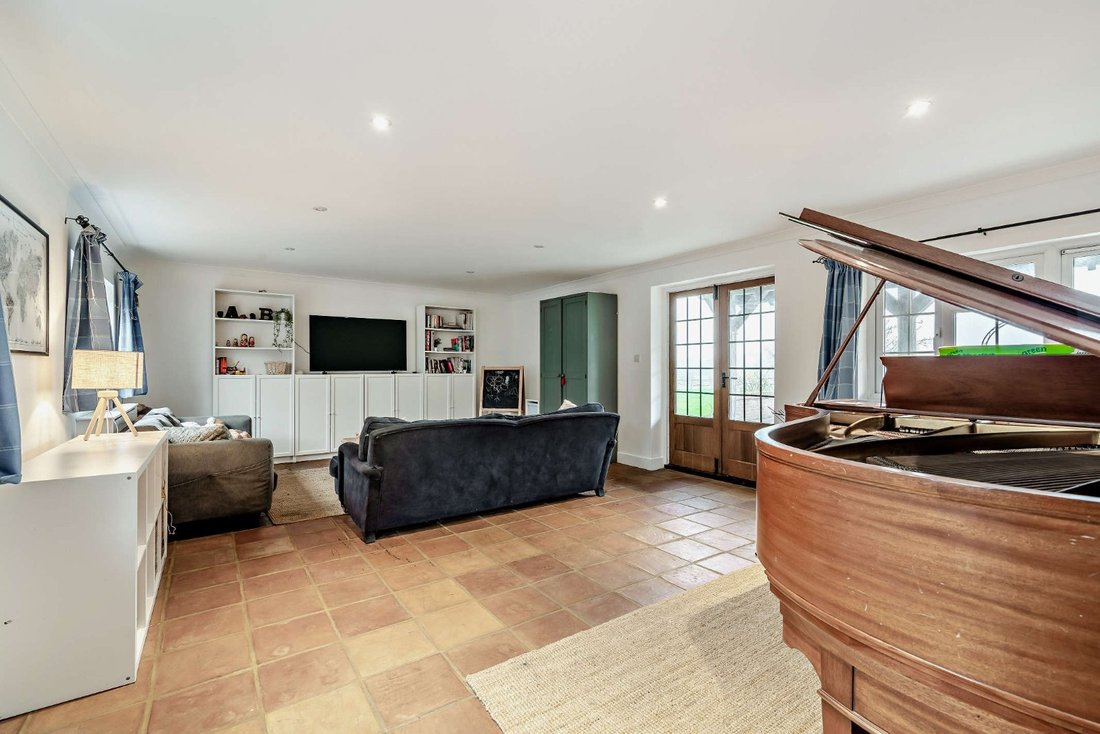 House in Henfield, England 3 - 17435564