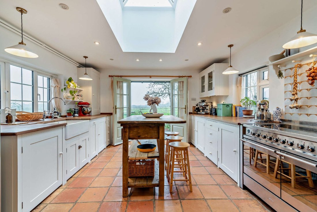 House in Henfield, England 2 - 17435564