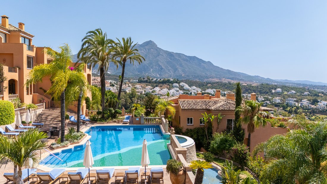 Apartment in Puerto Banus, Marbella, Spain 1 - 17025536