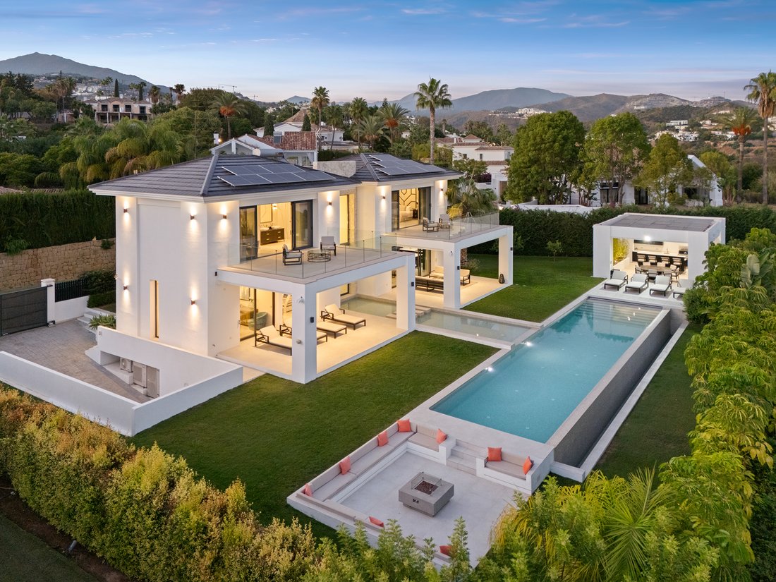 House in La Quinta, Benahavis, Andalusia 2 - 16608566