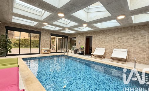 House in Chatillon-sur-Marne, Grand Est, France 1