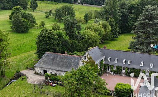 House in Est Ville, Ballan-Miré, France 1