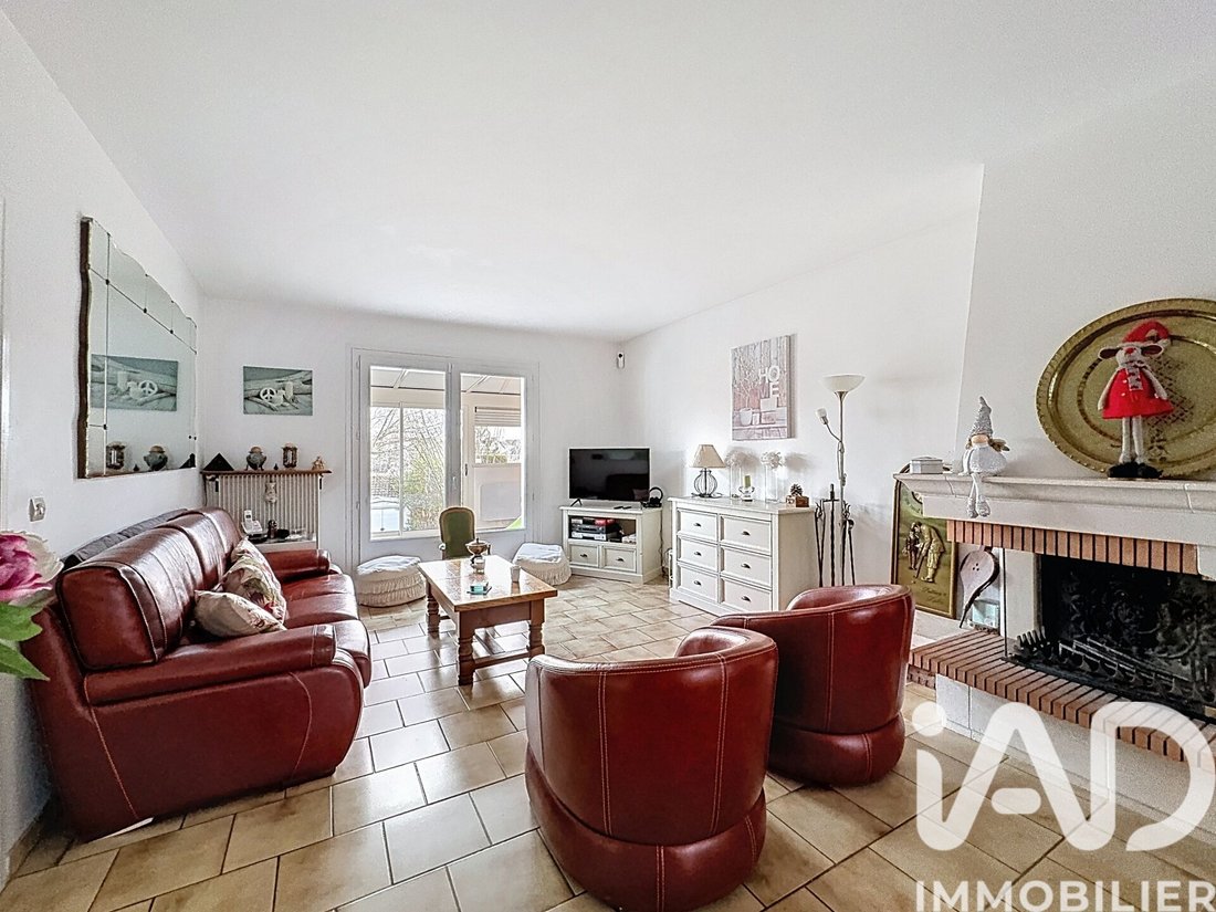 House in Saclay, Ile-de-France, France 1 - 17437570