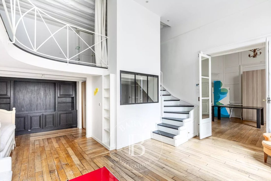 Apartment in Palais Royal, Paris 1er Arrondissement, Paris 2 - 17438645