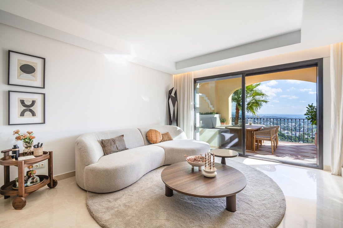 Apartment in Benahavis, Andalusia, Spain 4 - 16829671