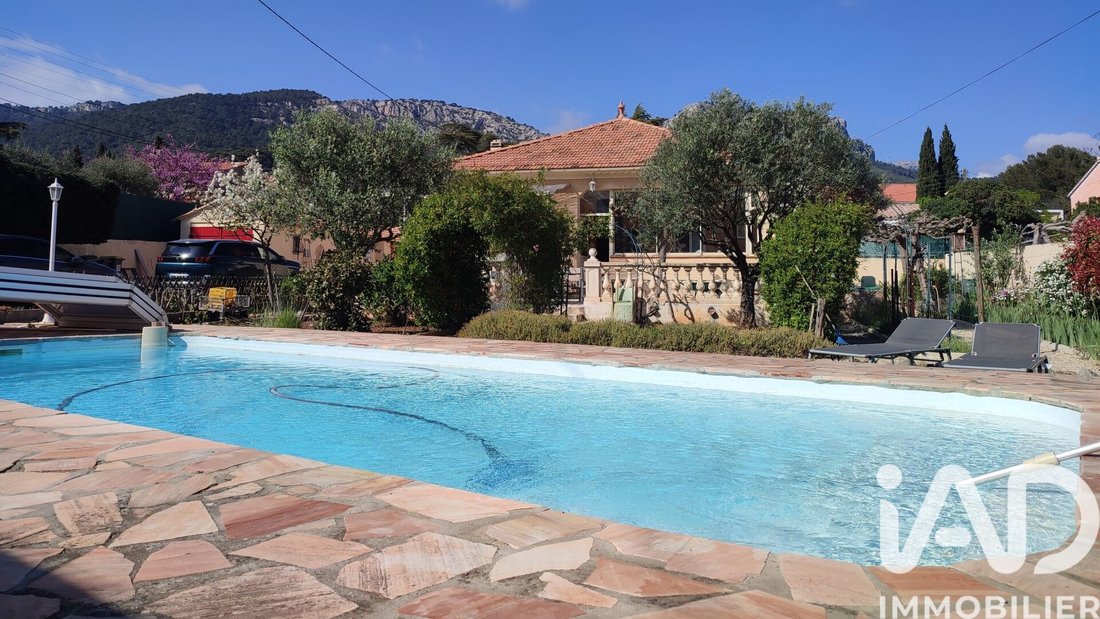 House in Toulon, Provence-Alpes-Côte d'Azur, France 1 - 17437530
