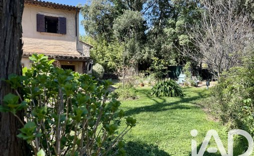House in Le Plan-de-la-Tour, Provence-Alpes-Côte d'Azur, France 1