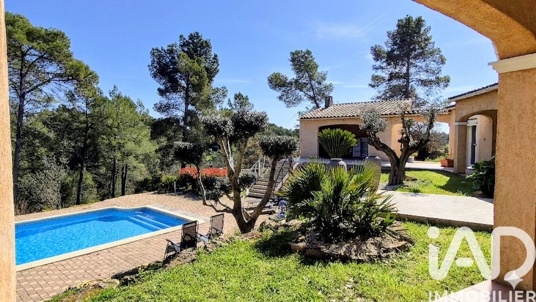 House in Vaugines-Les Faisses-Peyrard, Draguignan, France 2 - 17437543