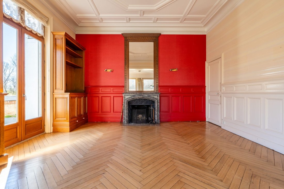 House in Saint-Etienne-de-Chigny, Centre-Val de Loire, France 5 - 17439772