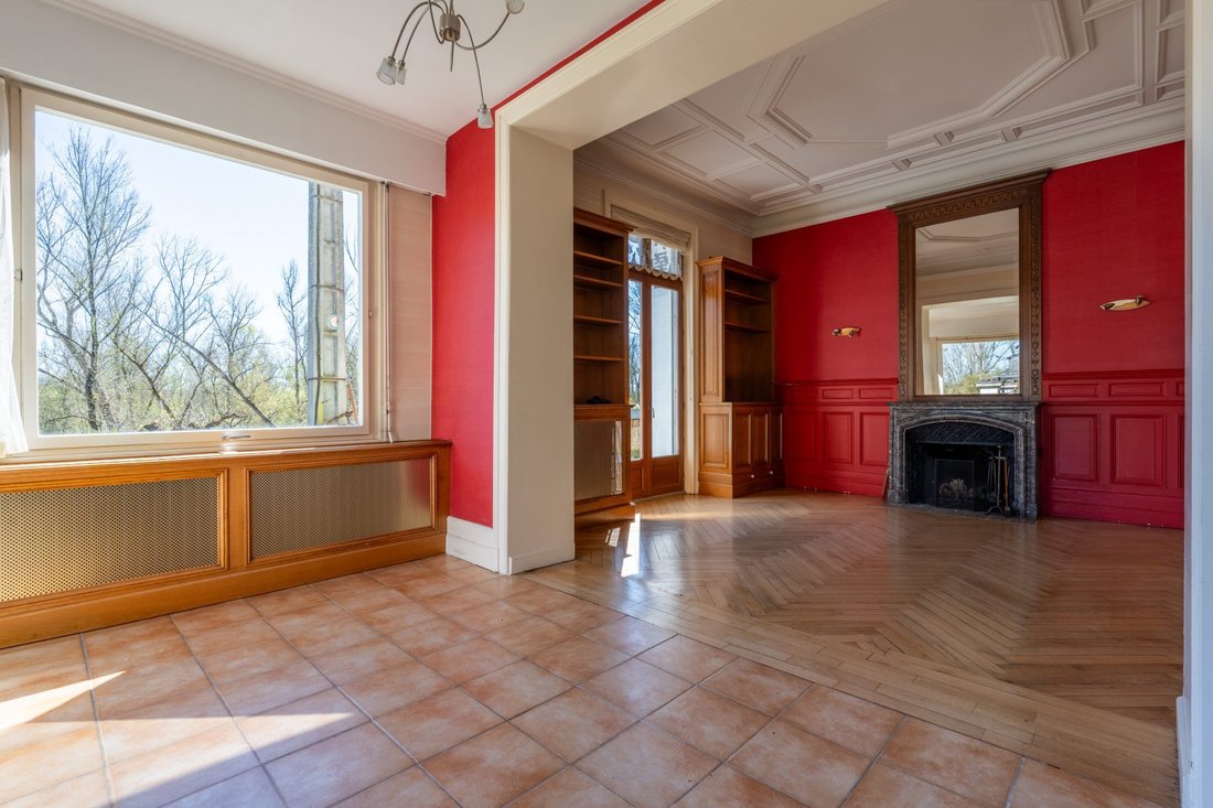 House in Saint-Etienne-de-Chigny, Centre-Val de Loire, France 4 - 17439772