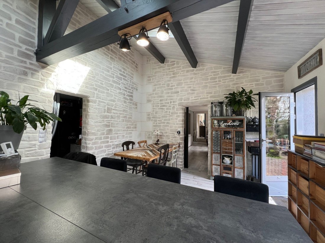 House in Saint-Benoist-sur-Mer, Pays de la Loire, France 4 - 17439884