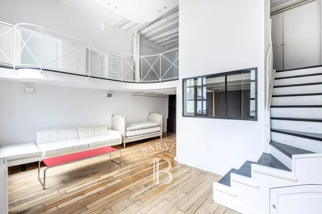 Apartment in Palais Royal, Paris 1er Arrondissement, Paris 4 - 17438645