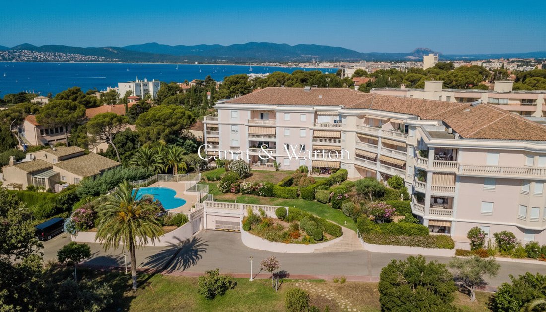 Appartement à Saint-Raphaël, Provence-Alpes-Côte d'Azur, France 2 - 17438977