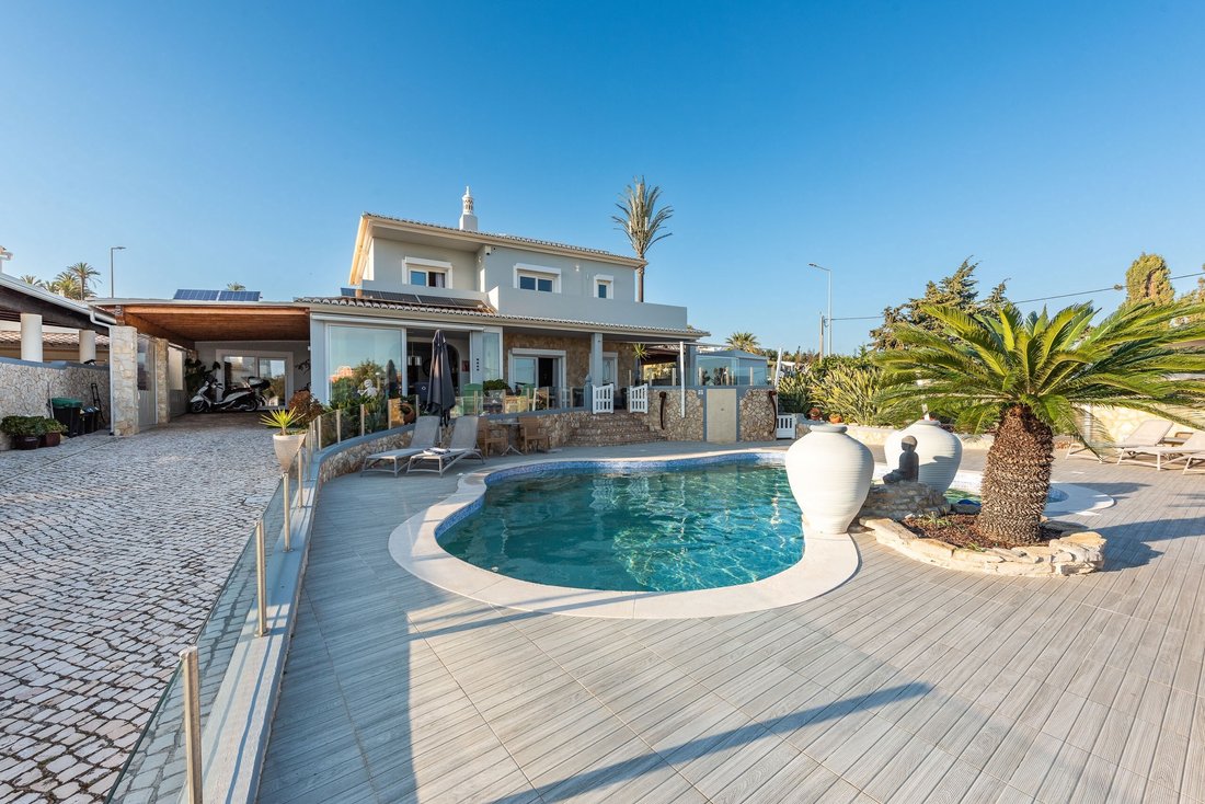 Villa in Praia da Luz, Algarve, Portugal 1 - 17437716
