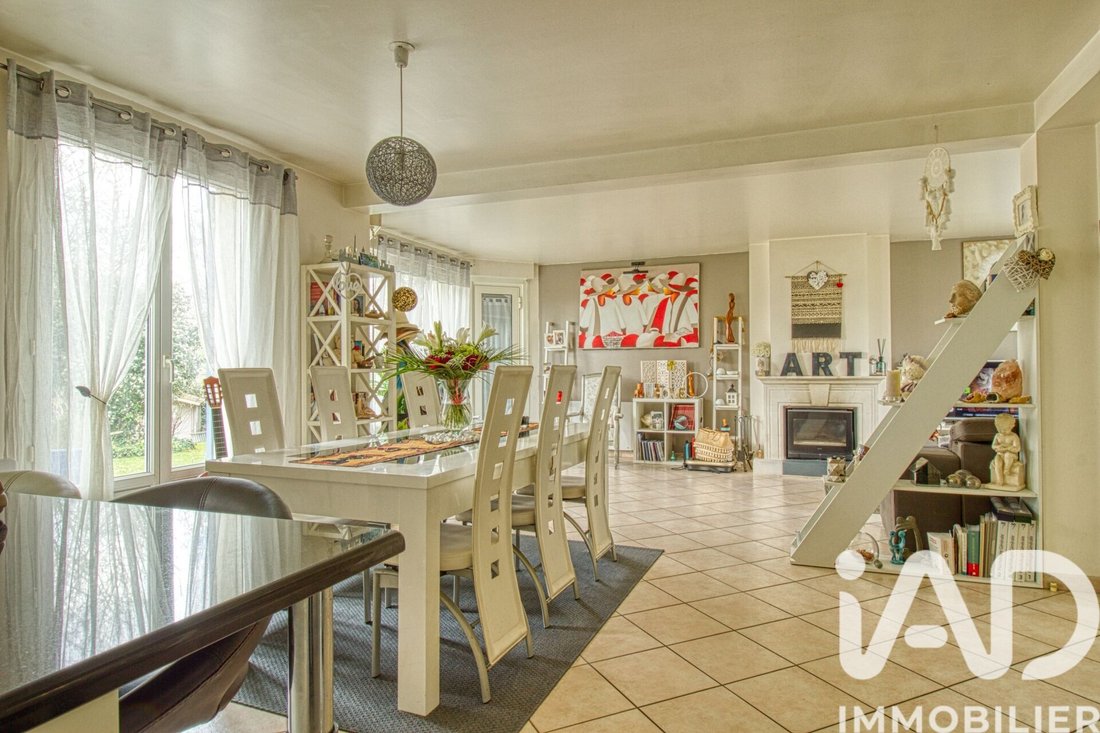 House in Puiseux-en-France, Ile-de-France, France 4 - 17437532