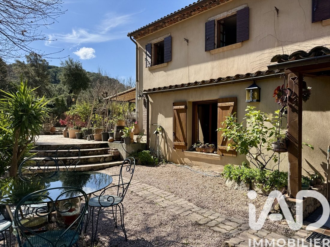 House in Le Plan-de-la-Tour, Provence-Alpes-Côte d'Azur, France 3 - 17437538