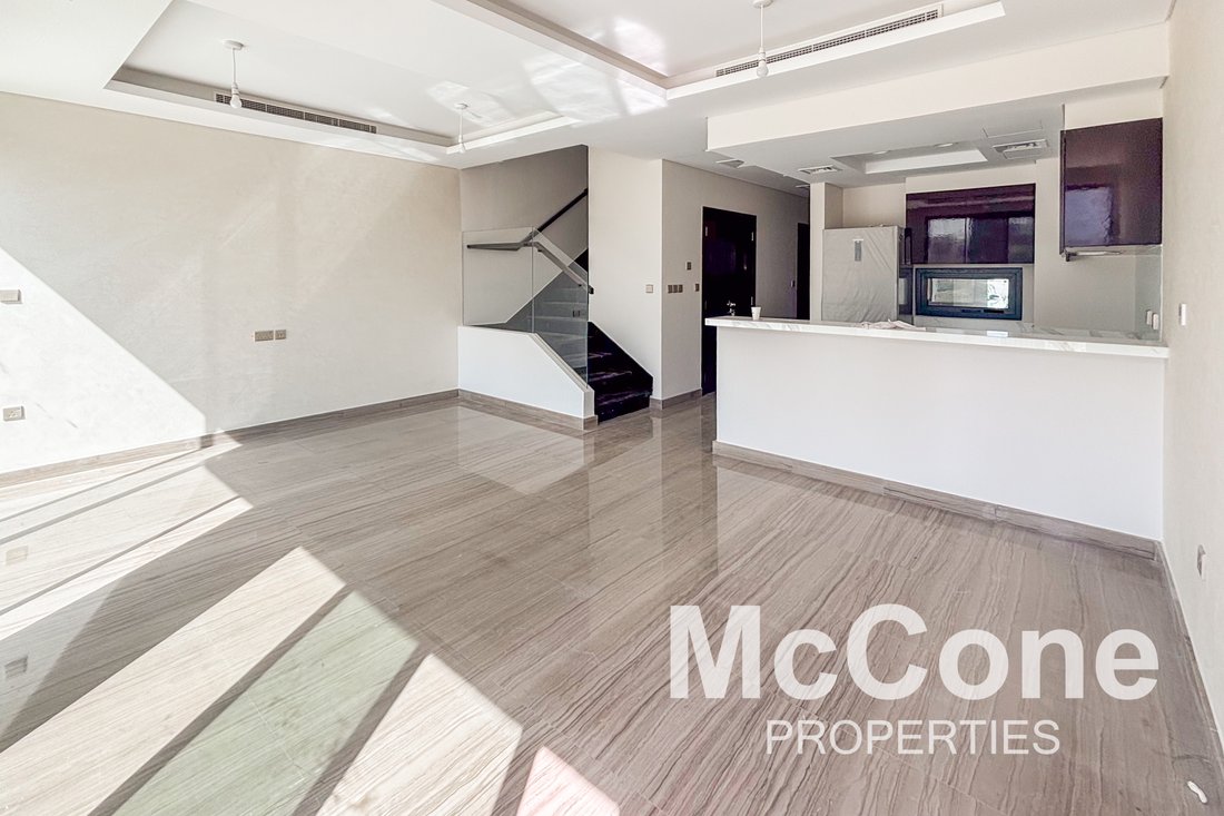 House in Damac Hills, Dubai, United Arab Emirates 2 - 17436145