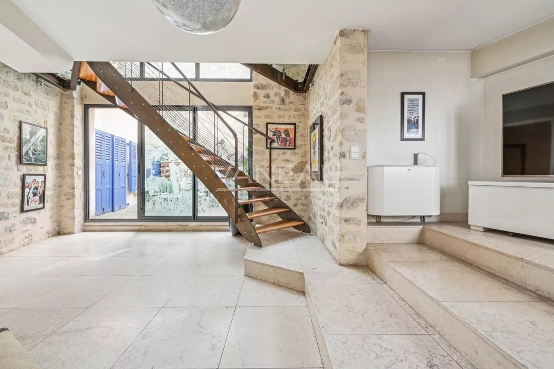 Townhouse in Puteaux, Ile-de-France, France 4 - 17437822