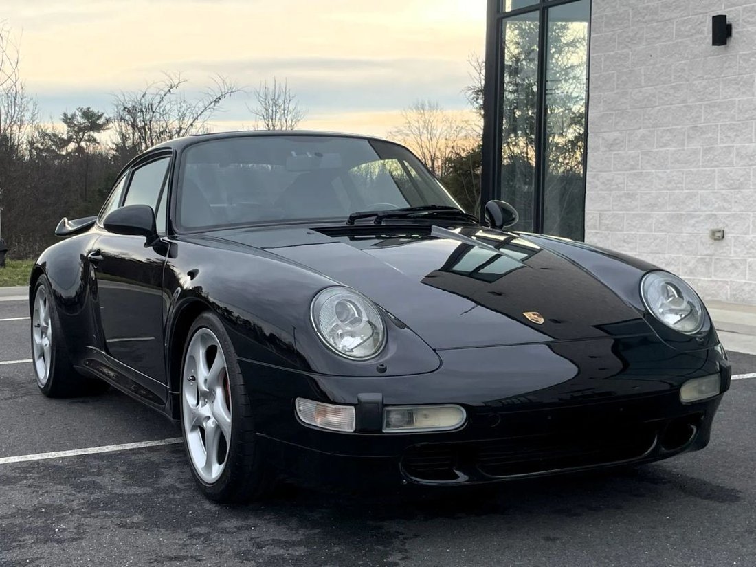 Coupe in Ashburn, VA, United States 5 - 17439243