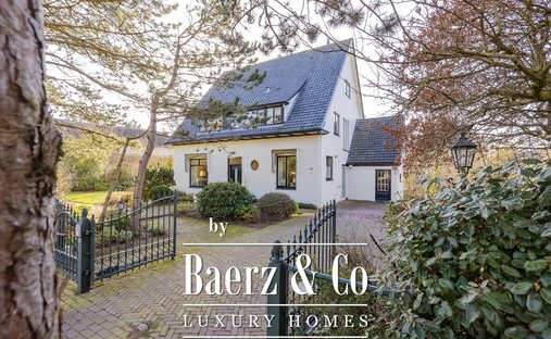 Villa in Noordwijkerhout, South Holland, Netherlands 1