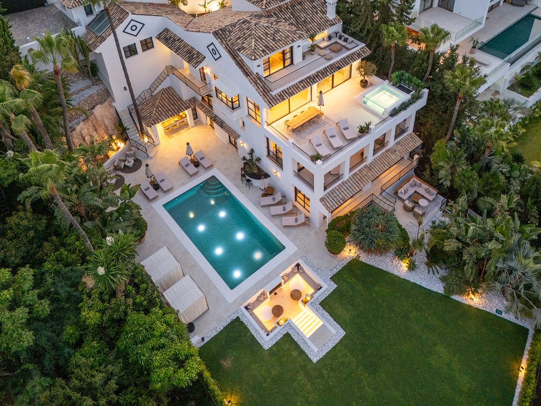House in Puerto Banus, Marbella, Spain 1 - 16739082