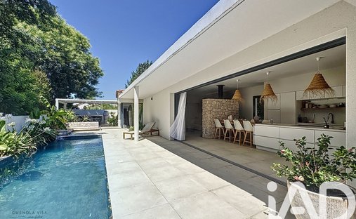 House in Nord, Poussan, France 1
