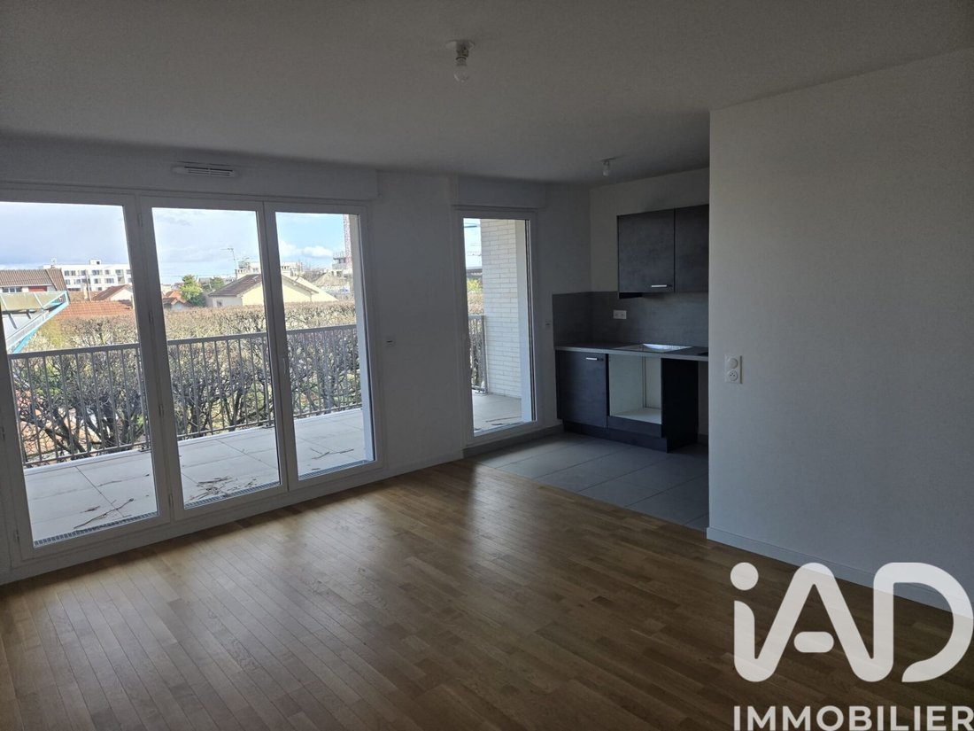Apartment in Plateau-Mont Valérien, Rueil-Malmaison, France 2 - 17437518