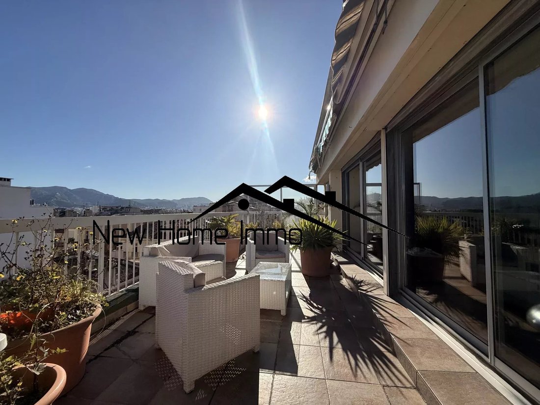 Apartment in Périer, 8e Arrondissement, Marseille 1 - 17352615