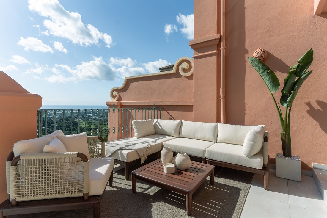 Apartment in La Quinta, Benahavis, Andalusia 1 - 15760104