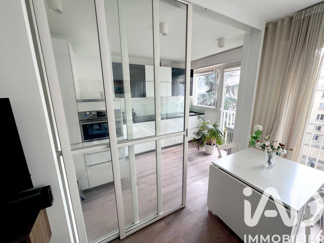 Apartment in Gros Caillou, Paris 7e Arrondissement, Paris 3 - 17437527