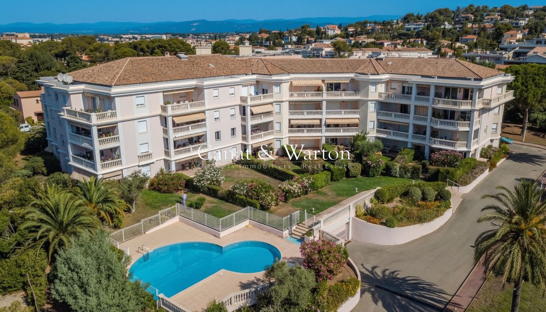 Appartement à Saint-Raphaël, Provence-Alpes-Côte d'Azur, France 4 - 17438977