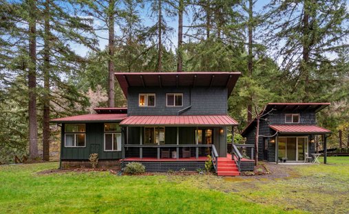 House in Kalama, Washington, United States 1