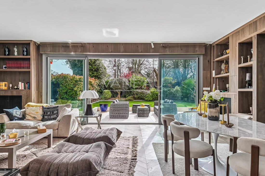 Apartment in Porte Dauphine, Paris 16e Arrondissement, Paris 5 - 15360699