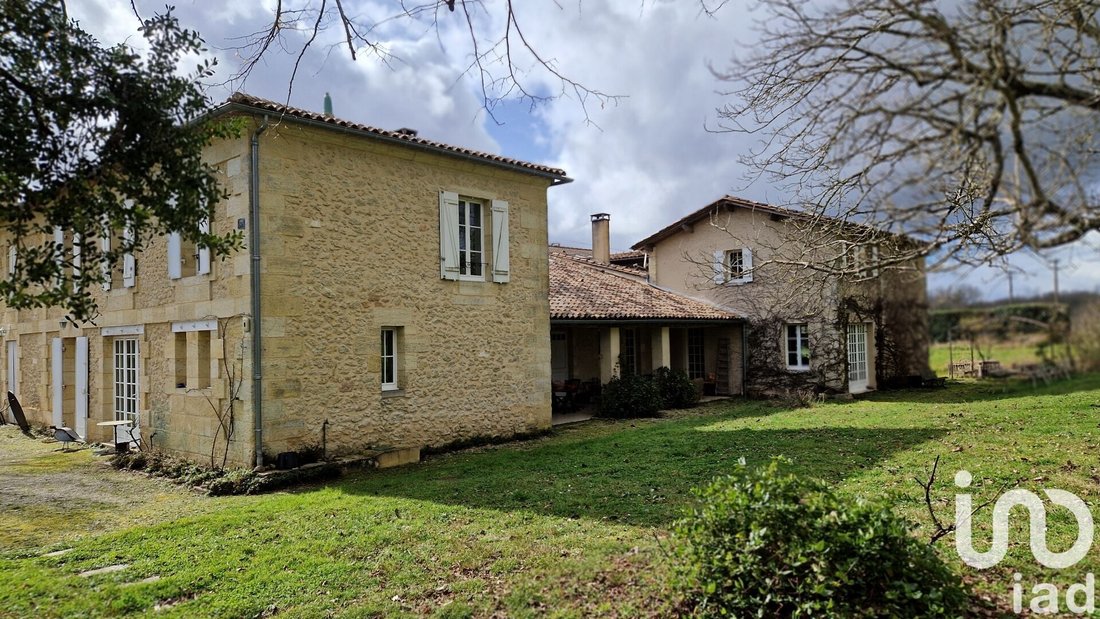House in Naujan-et-Postiac, Nouvelle-Aquitaine, France 4 - 17437476