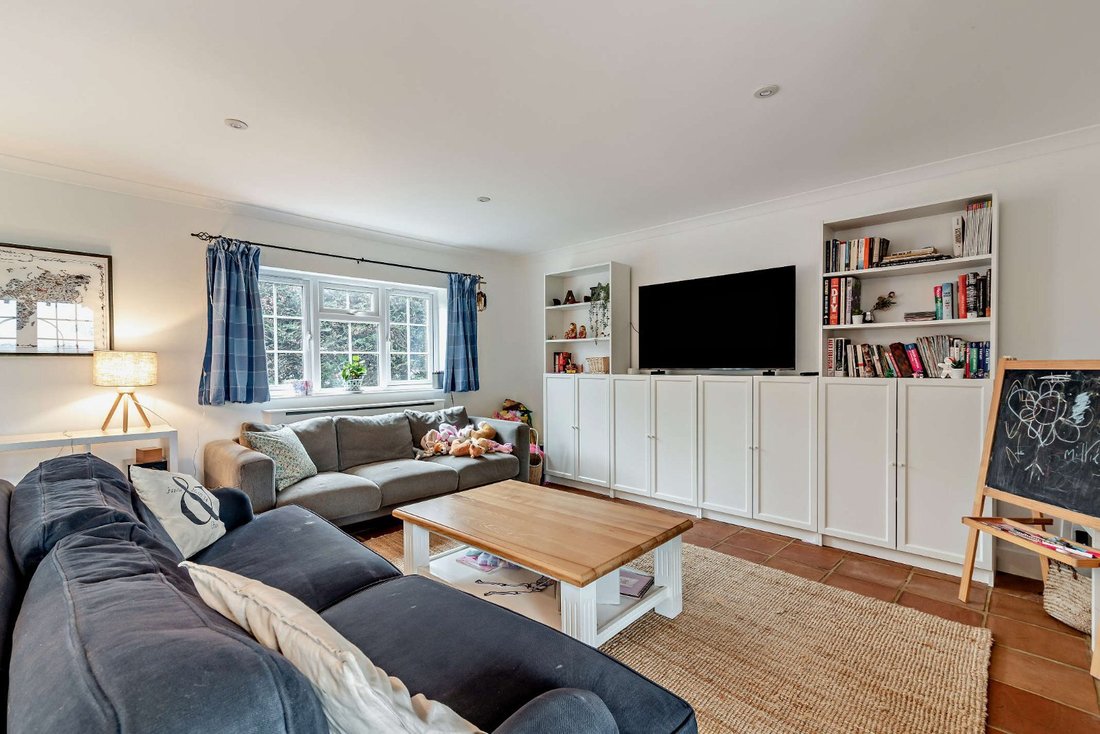 House in Henfield, England 4 - 17435564