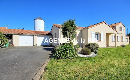 House in La Bernerie-en-Retz, Pays de la Loire, France 1
