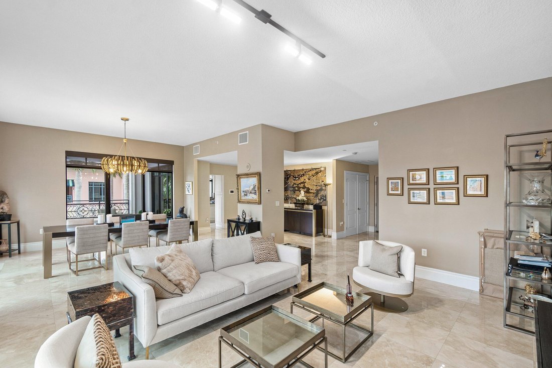 Condo in Boca Raton, Florida, United States 2 - 17437286