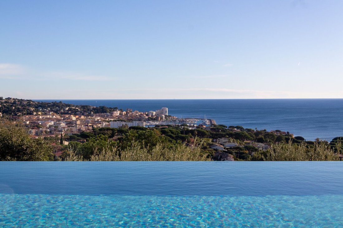 Villa in Basse Suane-Les Virgiles, Sainte-Maxime, France 1 - 17436056