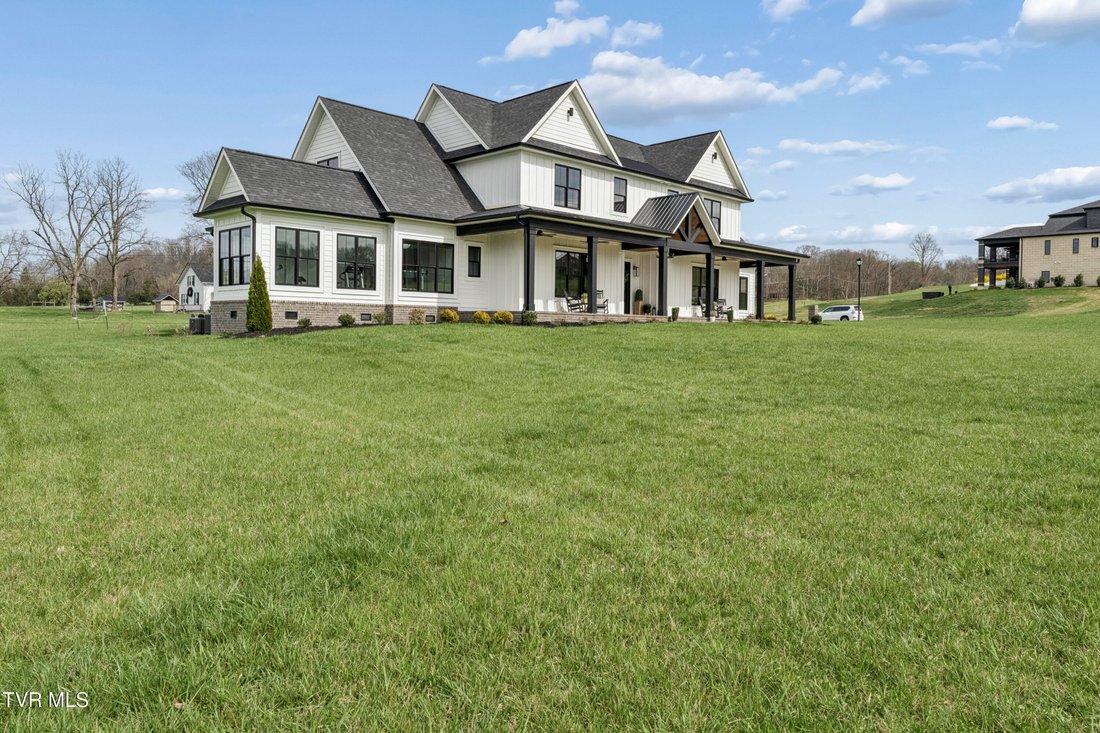 House in Elizabethton, Tennessee, United States 3 - 17438081