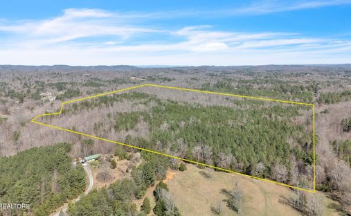 Land in Cleveland, Tennessee, United States 1